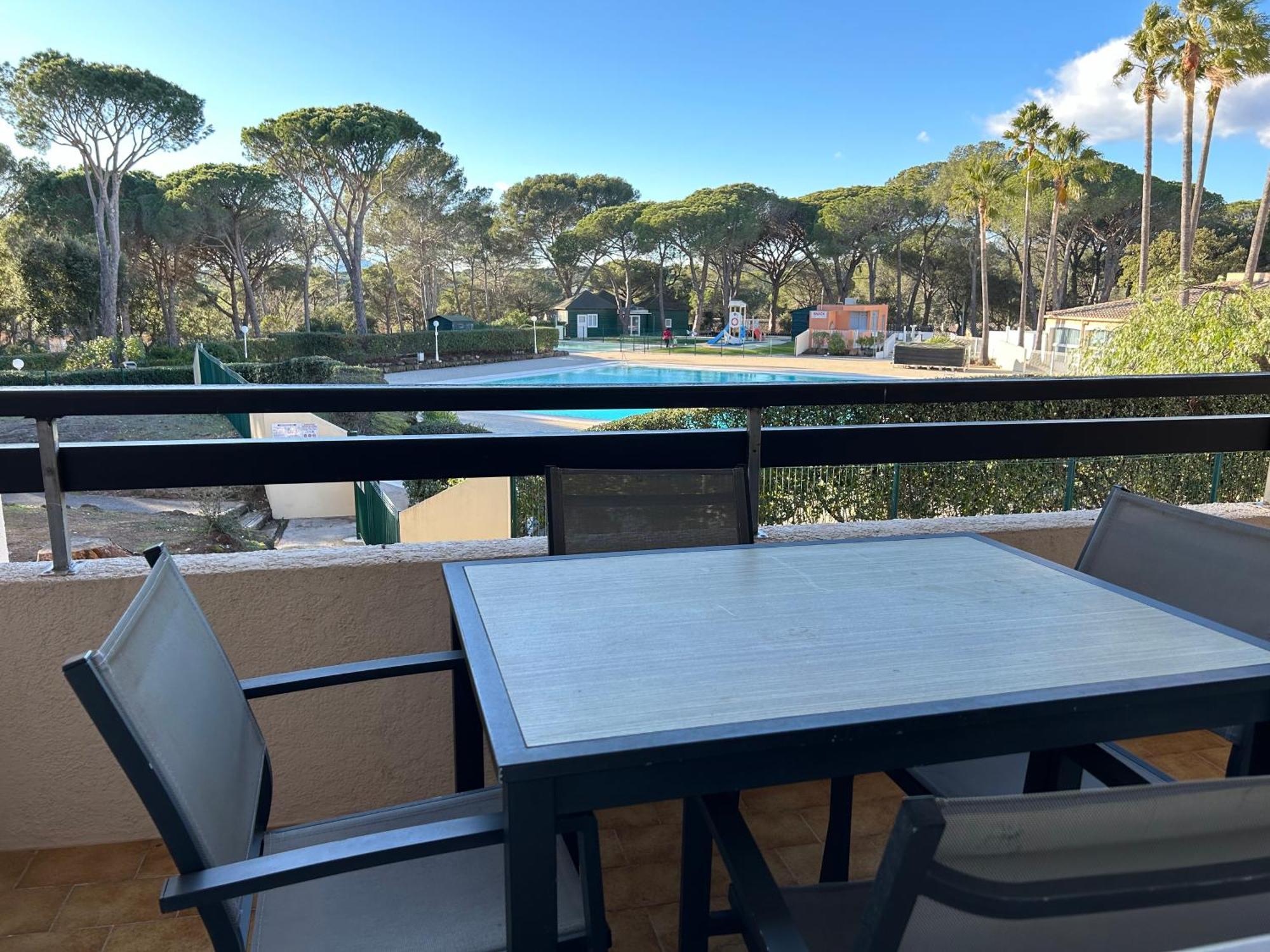 Domaine Valescure Appartement 1 Ou 2 Pieces Vue Jardin Ou Piscine Saint-Raphaël エクステリア 写真