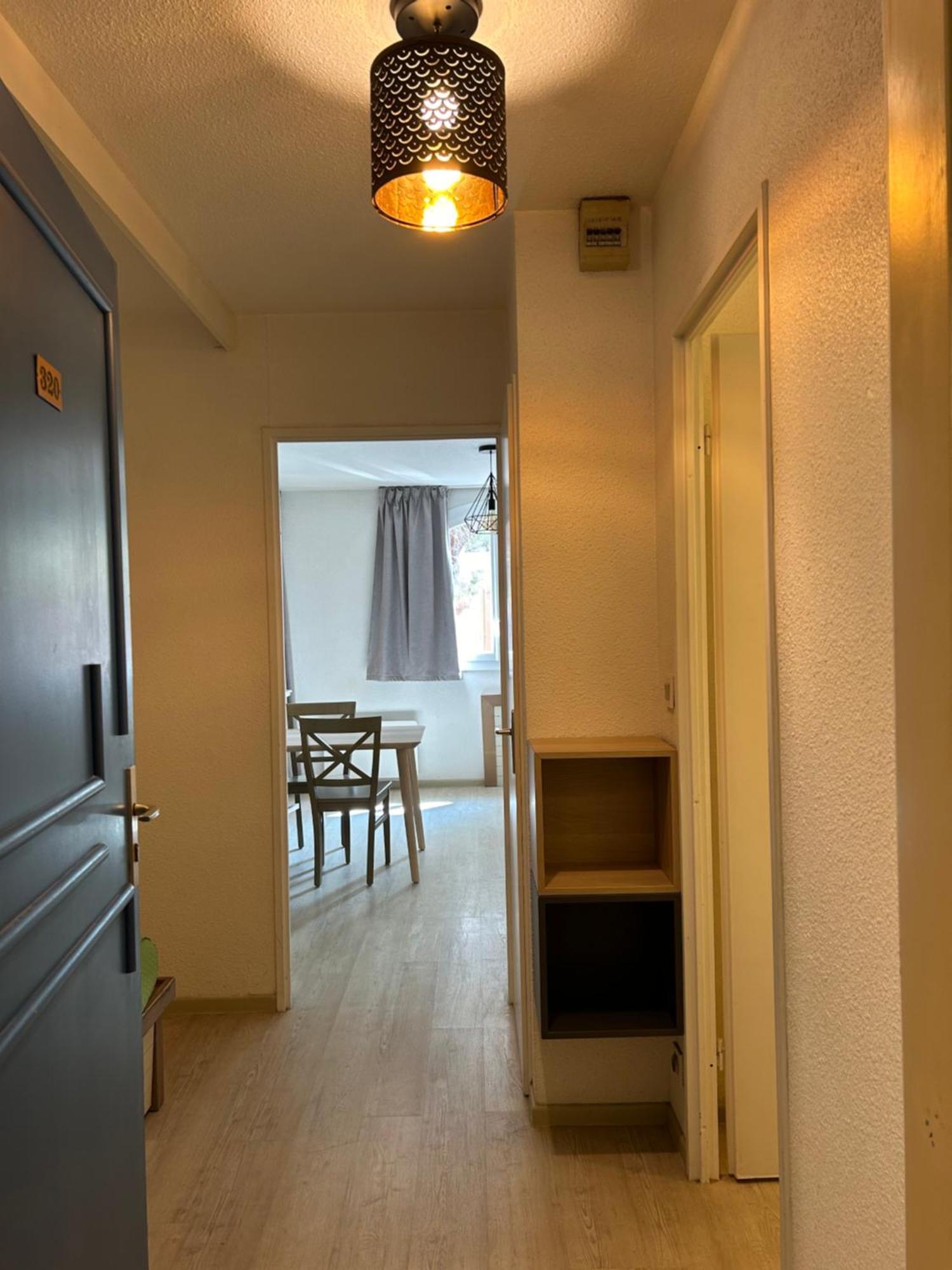 Domaine Valescure Appartement 1 Ou 2 Pieces Vue Jardin Ou Piscine Saint-Raphaël エクステリア 写真